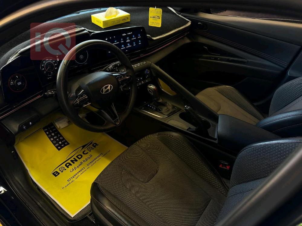 هیوندای ئەلەنترا